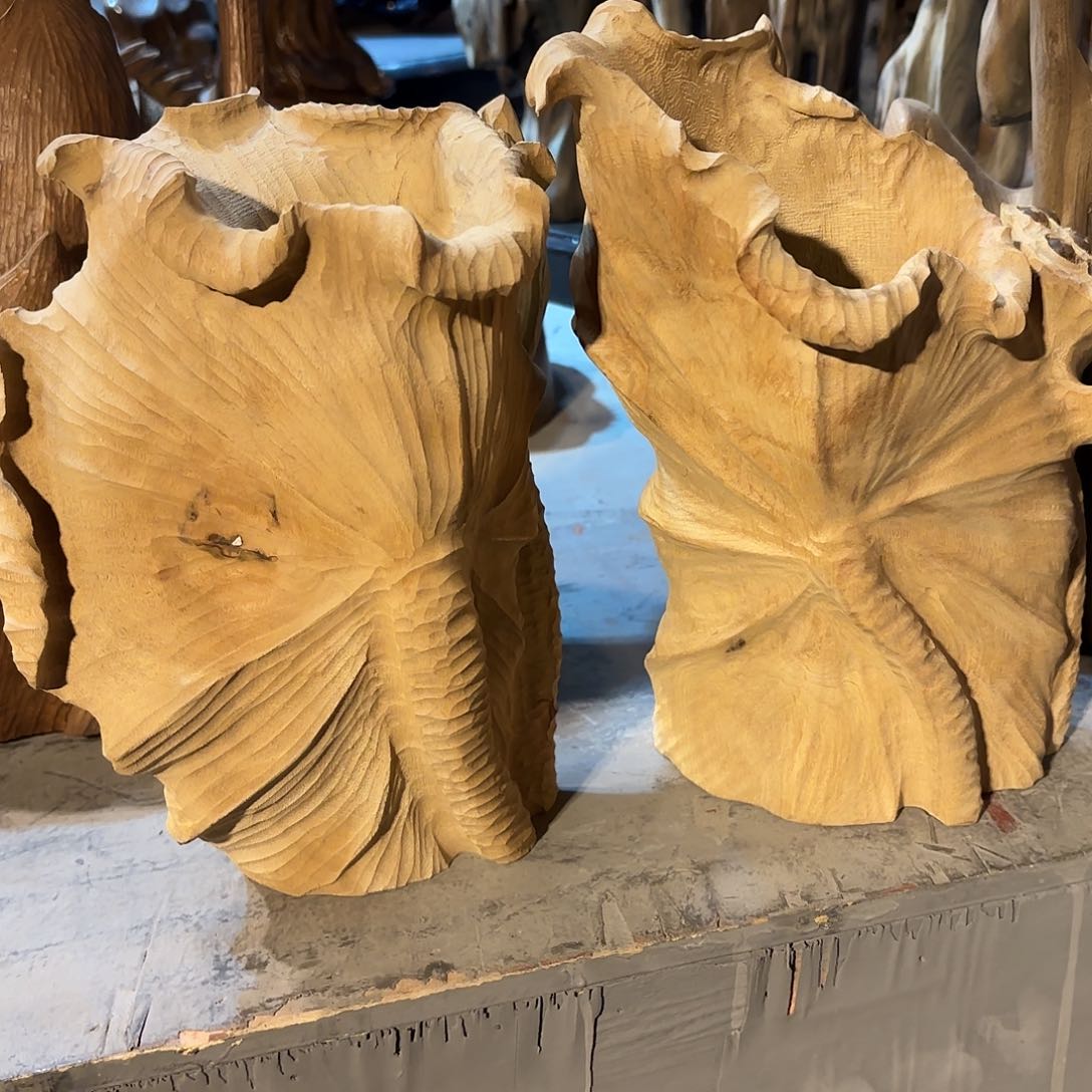 金丝楠特**芃金丝楠木笔筒