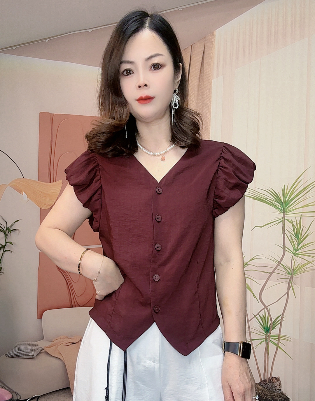 韩熙家 韩系V领飞飞袖衬衫女夏季新款显瘦百搭减龄洋气无袖坎肩上