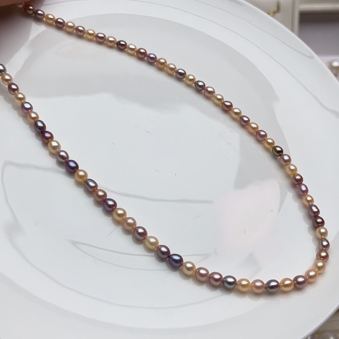 颈饰淡水珍珠未镶嵌