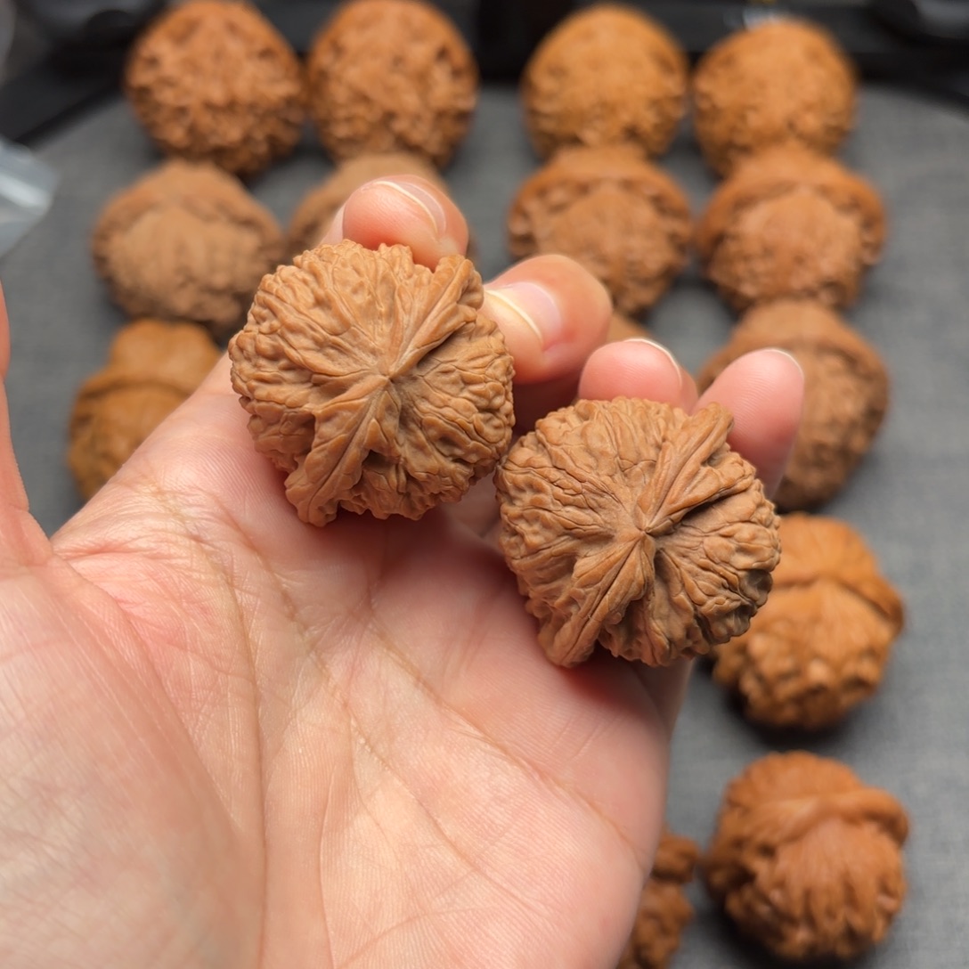 文玩核桃吊坠球白37