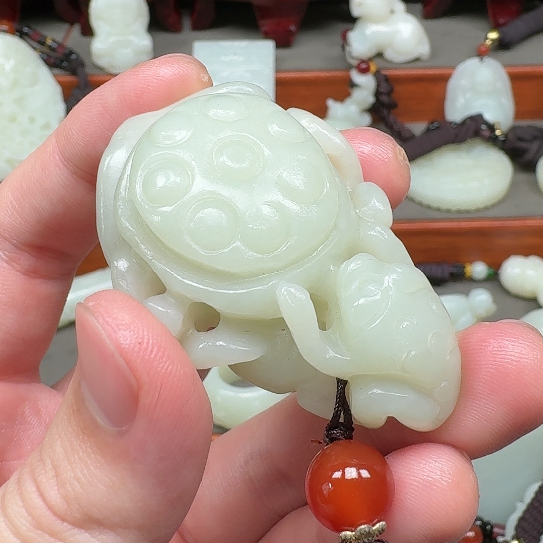 和田玉未镶嵌摆件