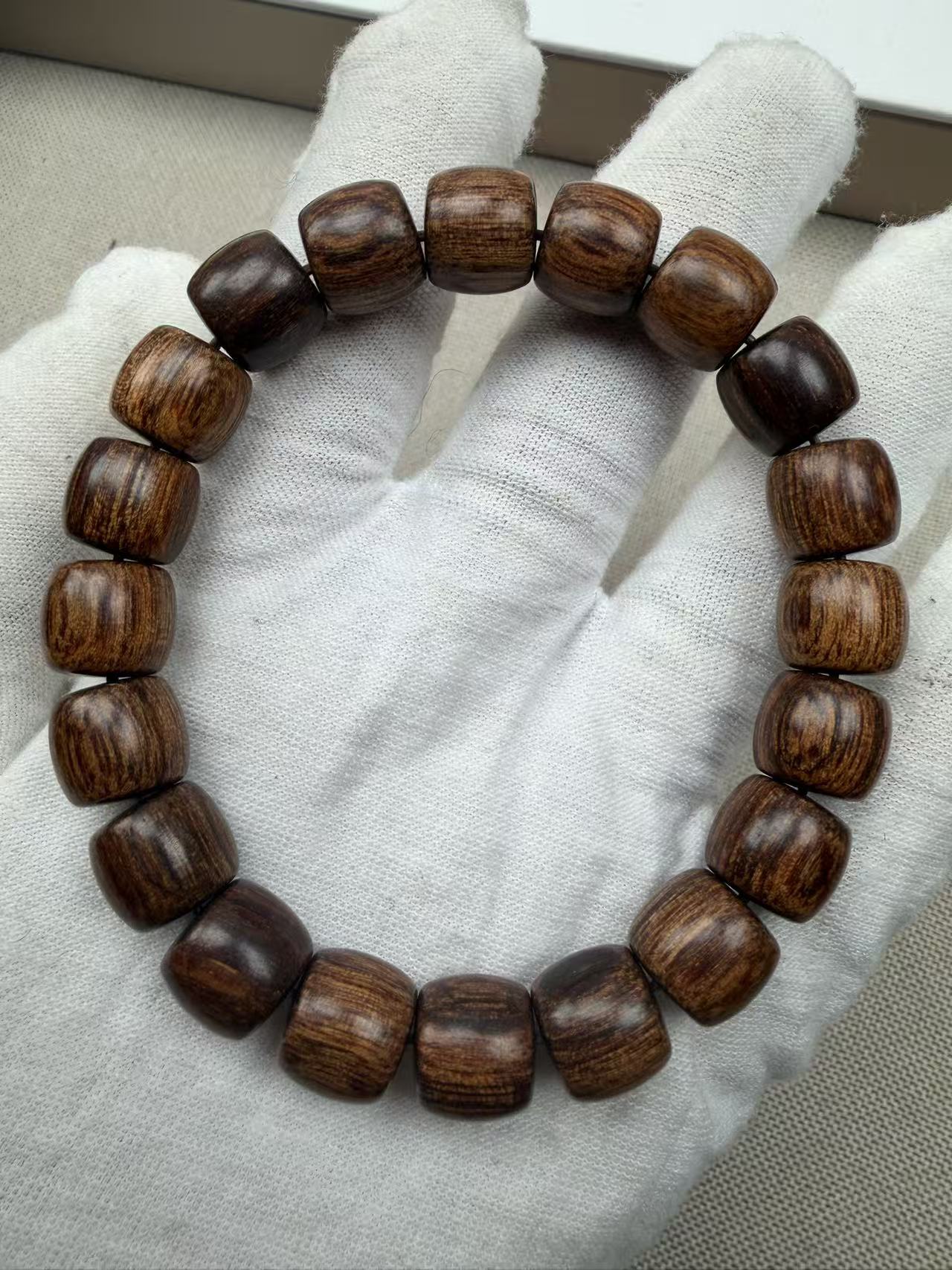 巴布亚贡木老型珠尺寸1.1*1.2