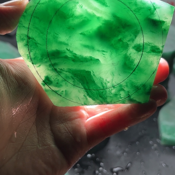 定制石英质玉（非洲翠）?***浅