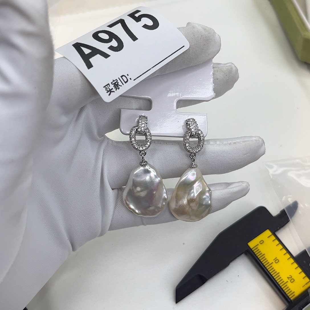 合金耳饰淡水珍珠