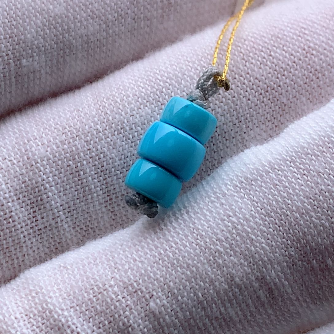 绿松石颈饰未镶嵌