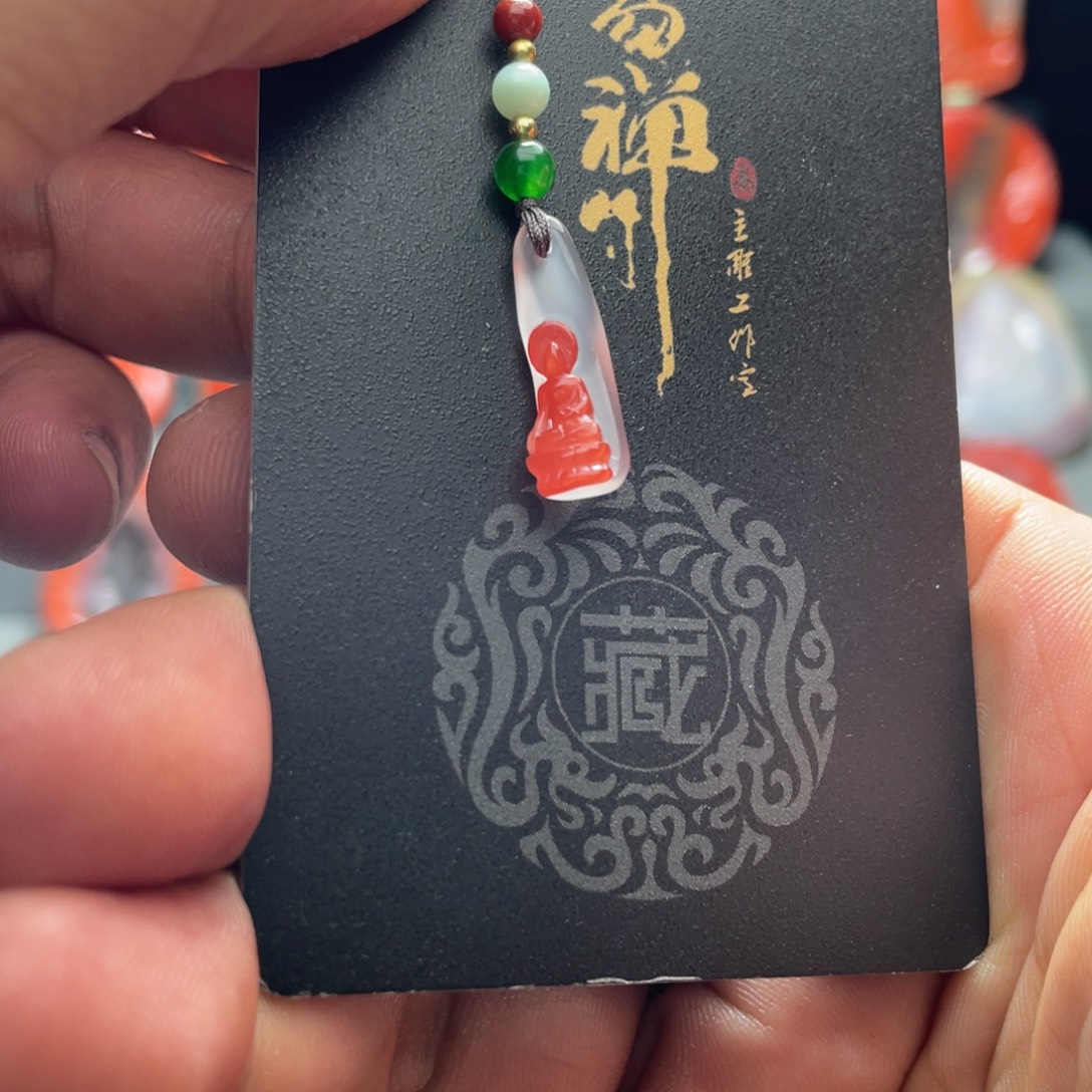 南红玛瑙未镶嵌挂件