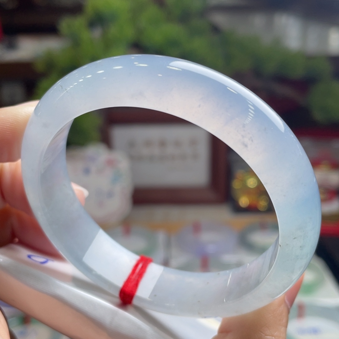 翡翠手镯未镶嵌9号 56+正圈