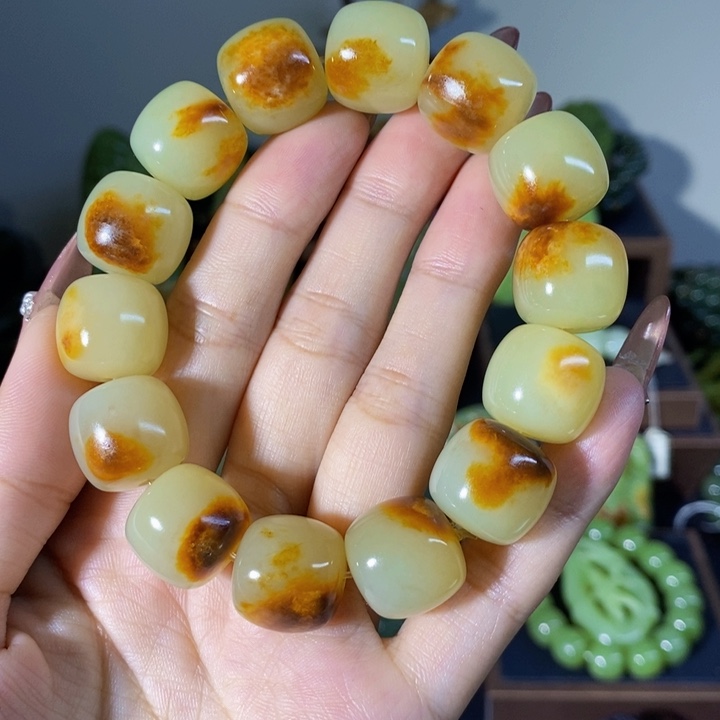 套链未镶嵌和田玉阿*