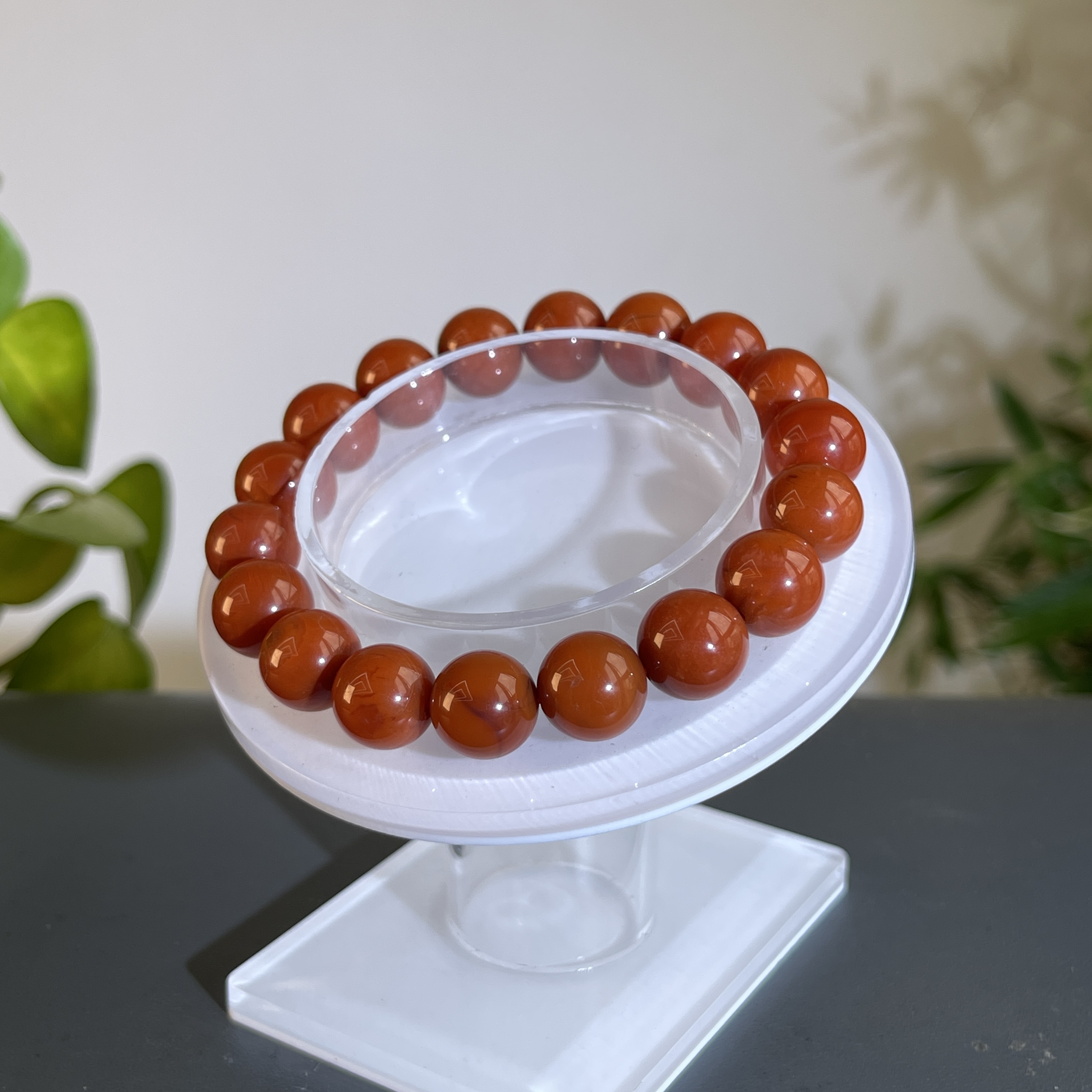 JTA08-204 南红-手串-凉山柿子红