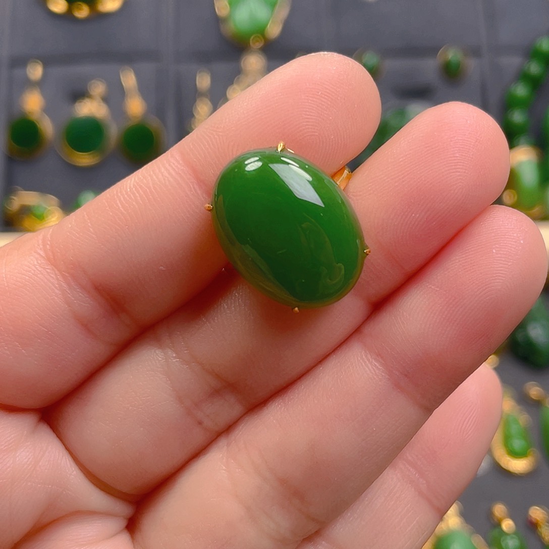和田玉（碧玉）戒指18K金镶嵌2580