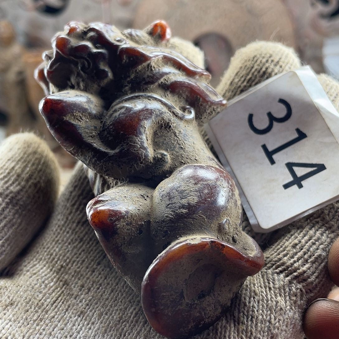 和田玉（糖玉）未镶嵌挂件