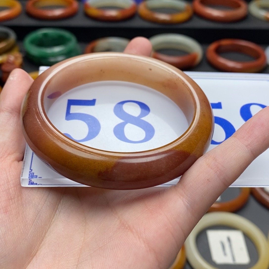 石英质玉（黄龙玉）手镯未镶嵌