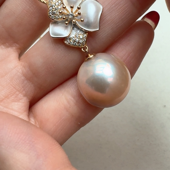 拼合珍珠（马贝珠）颈饰银S925镶嵌