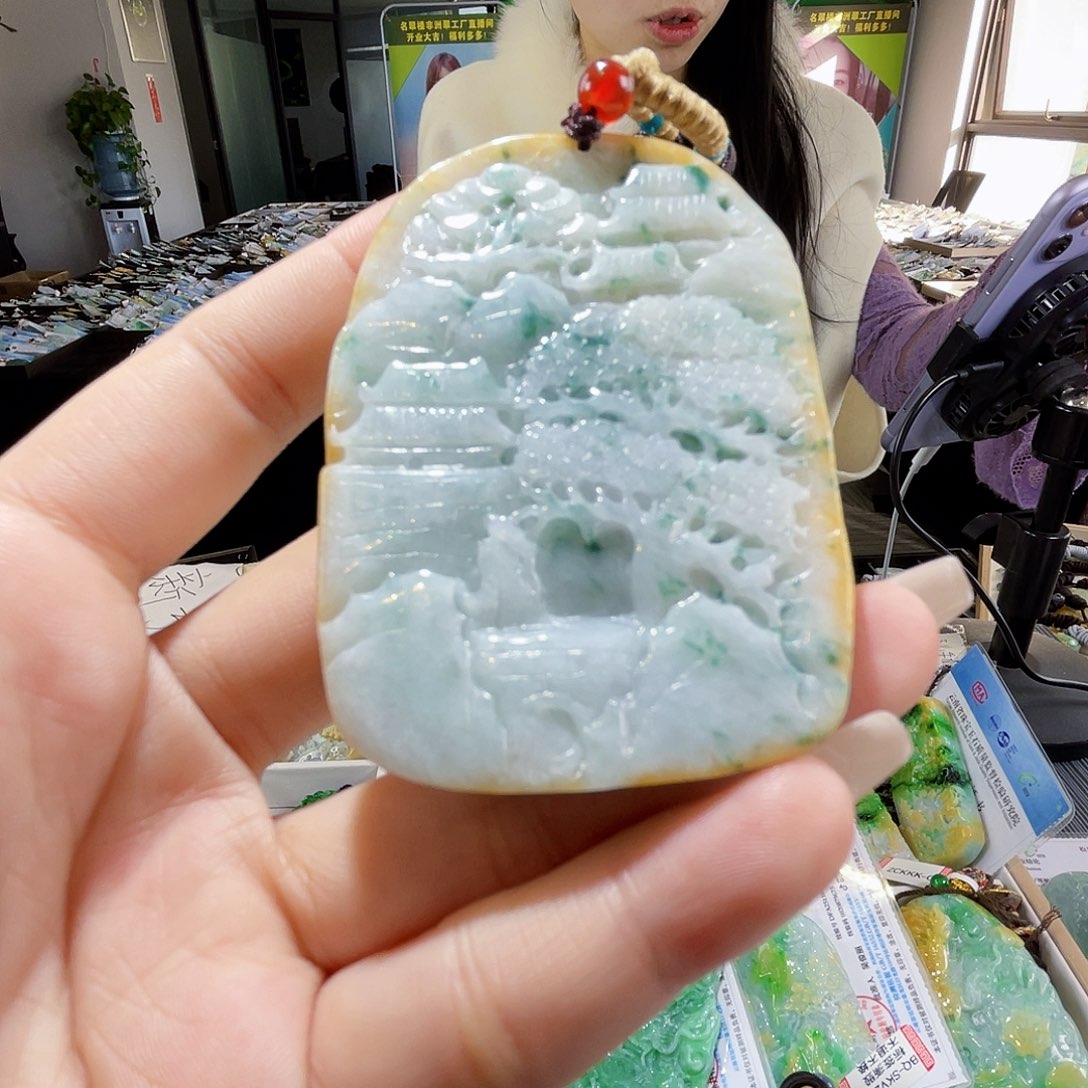 颈饰未镶嵌翡翠一