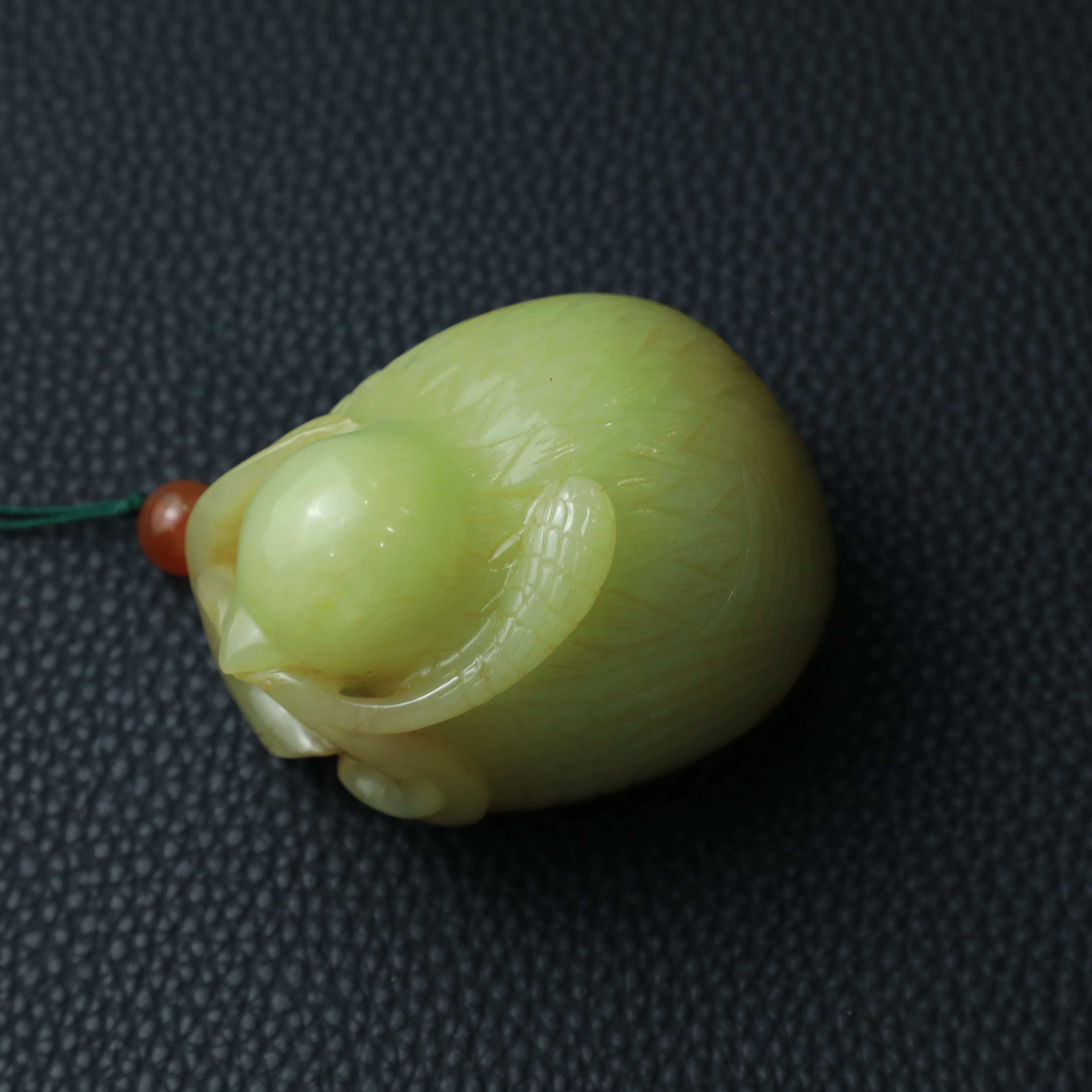 TCWWA06587清晚和田黄玉鹌鹑把件