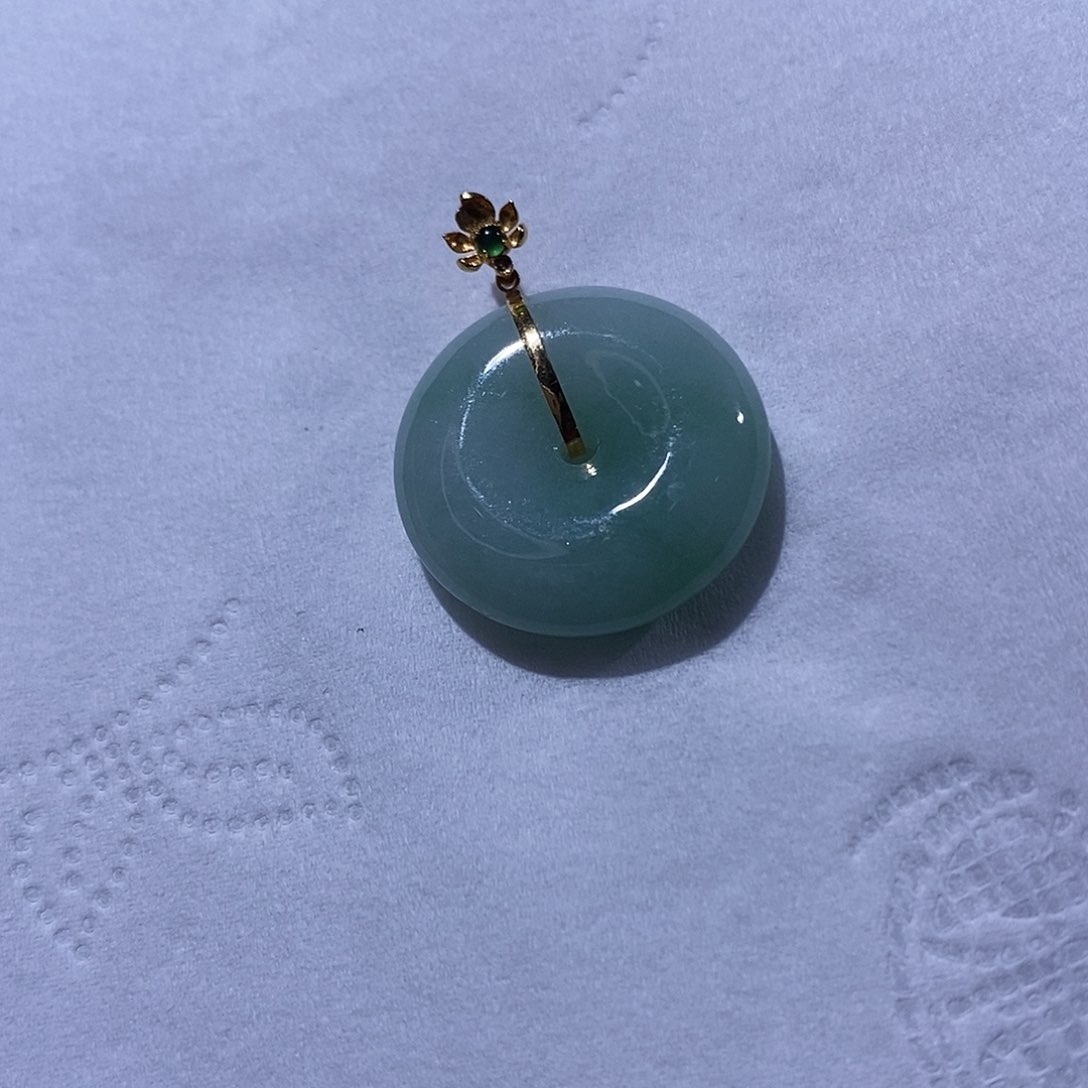 翡翠吊坠(不含链)18K金镶嵌