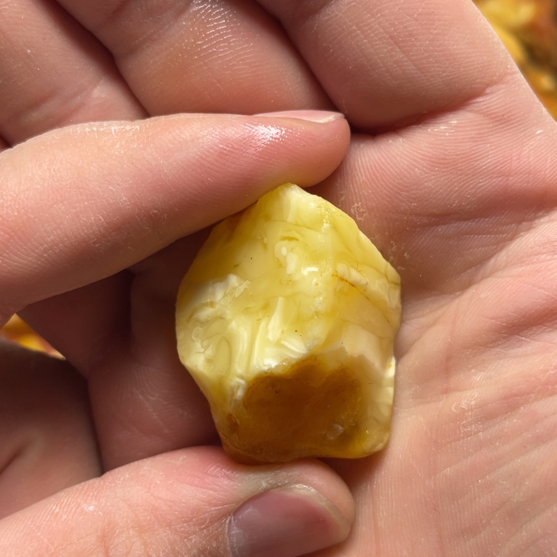 定制琥珀未镶嵌琥珀蜜蜡