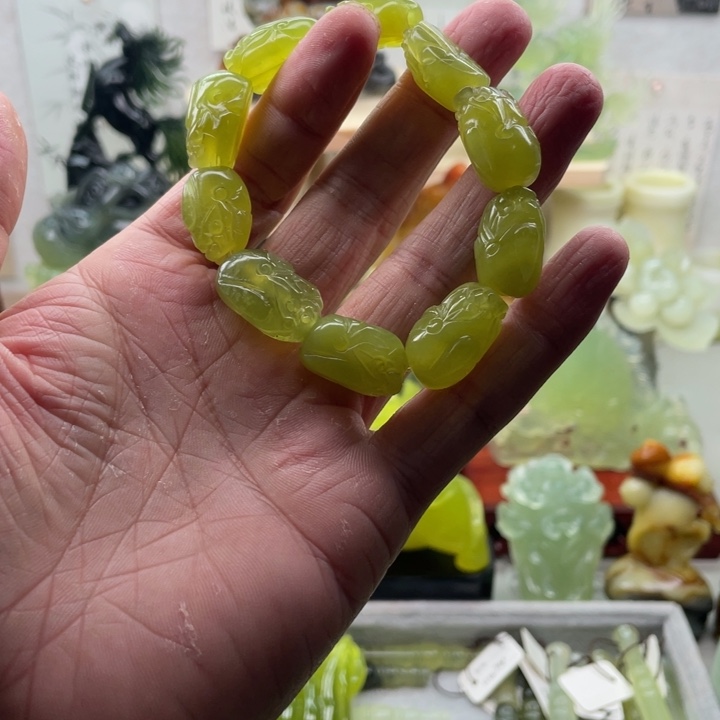 蛇纹石玉未镶嵌四大名玉手串