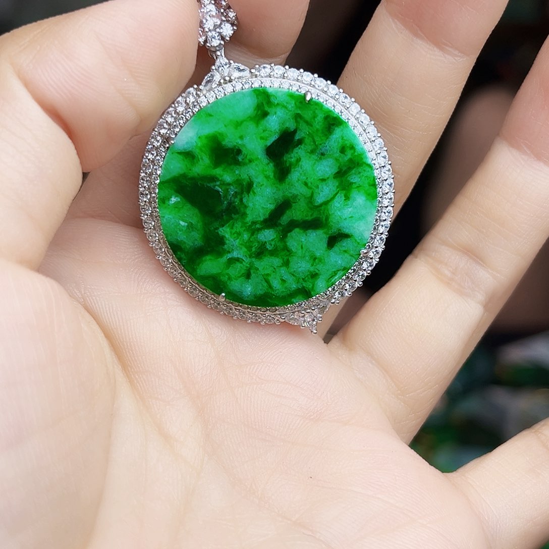 翡翠银S925镶嵌颈饰多样性