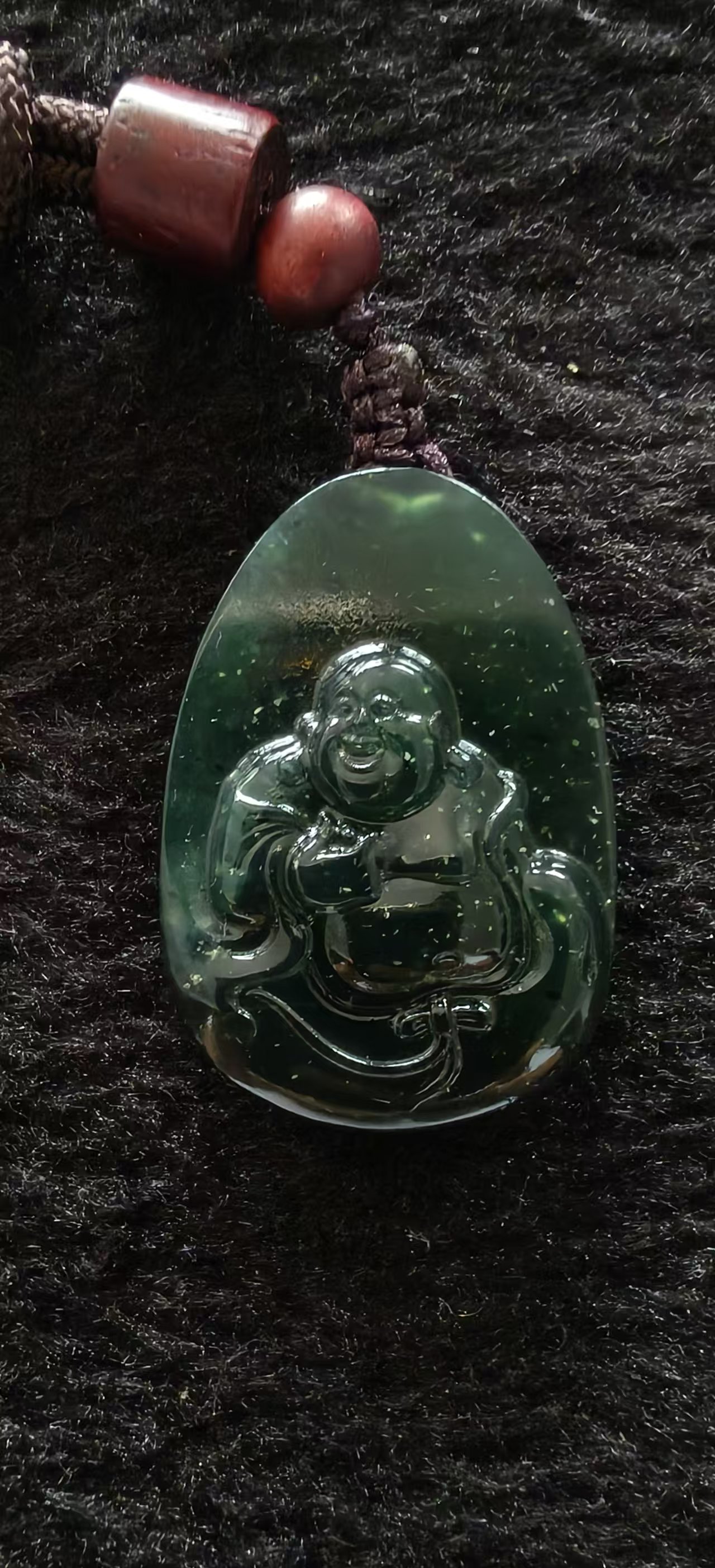 泰山玉佛牌蛇纹石玉