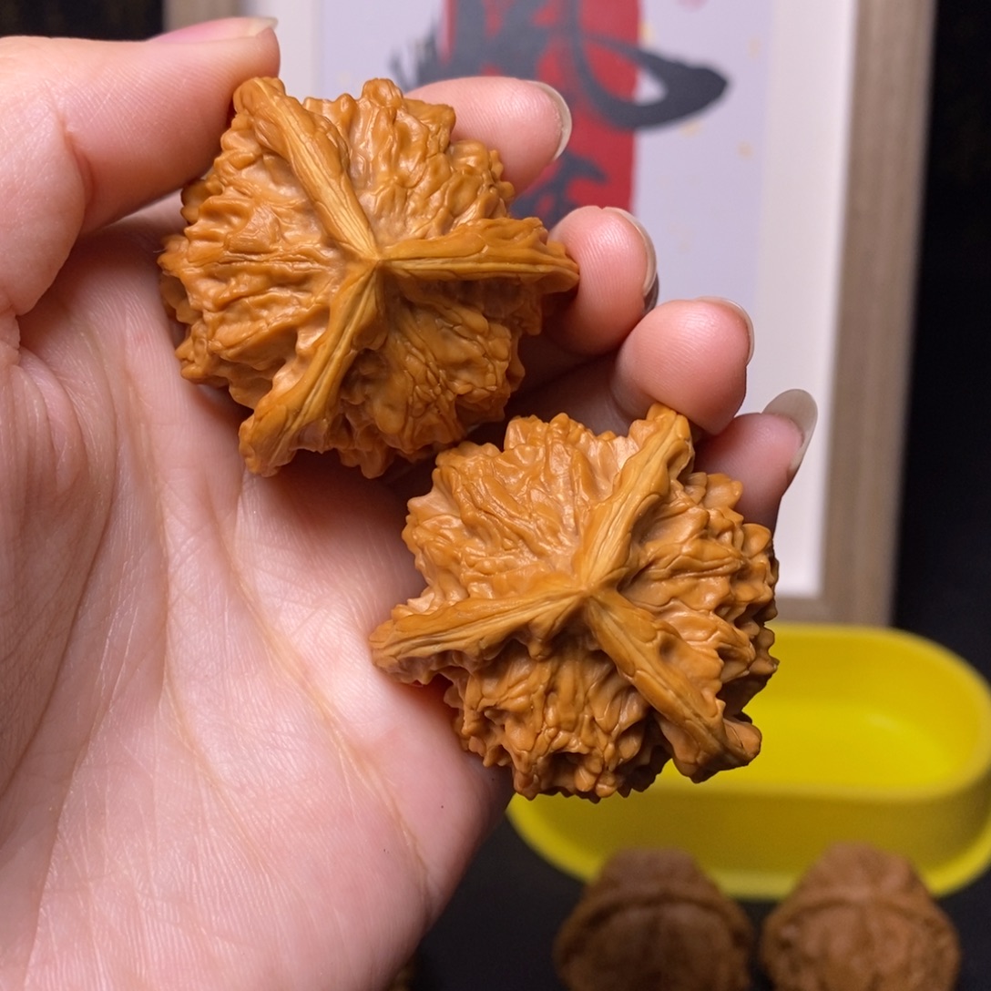 神***飛吊坠文玩核桃盘山三棱41.42