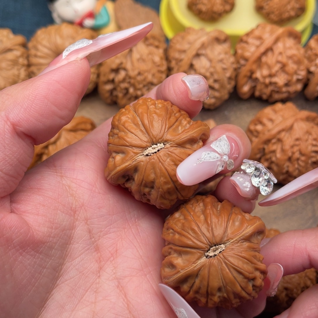 把件文玩核桃全品，毕业铁锤37