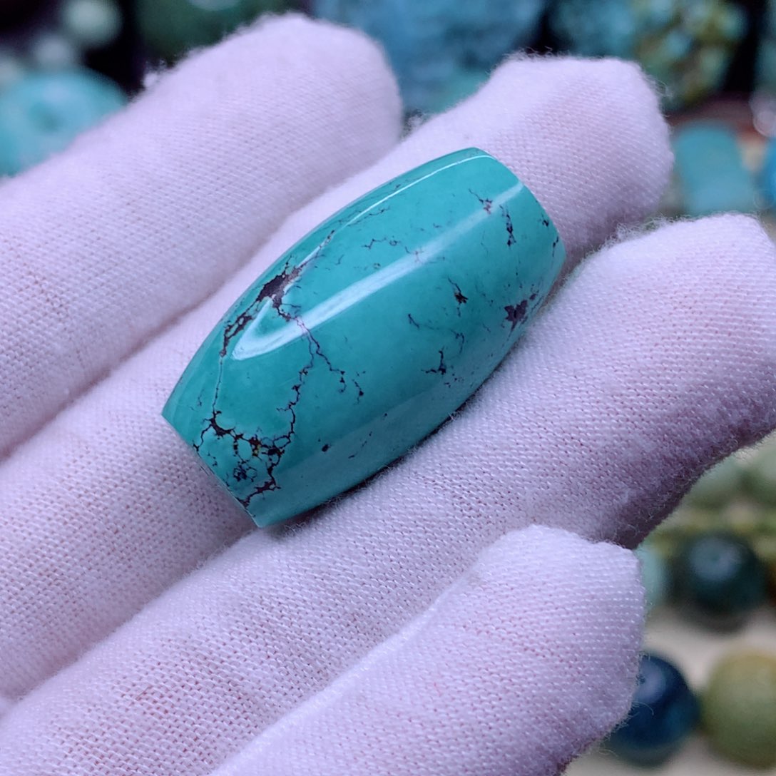 绿松石颈饰未镶嵌