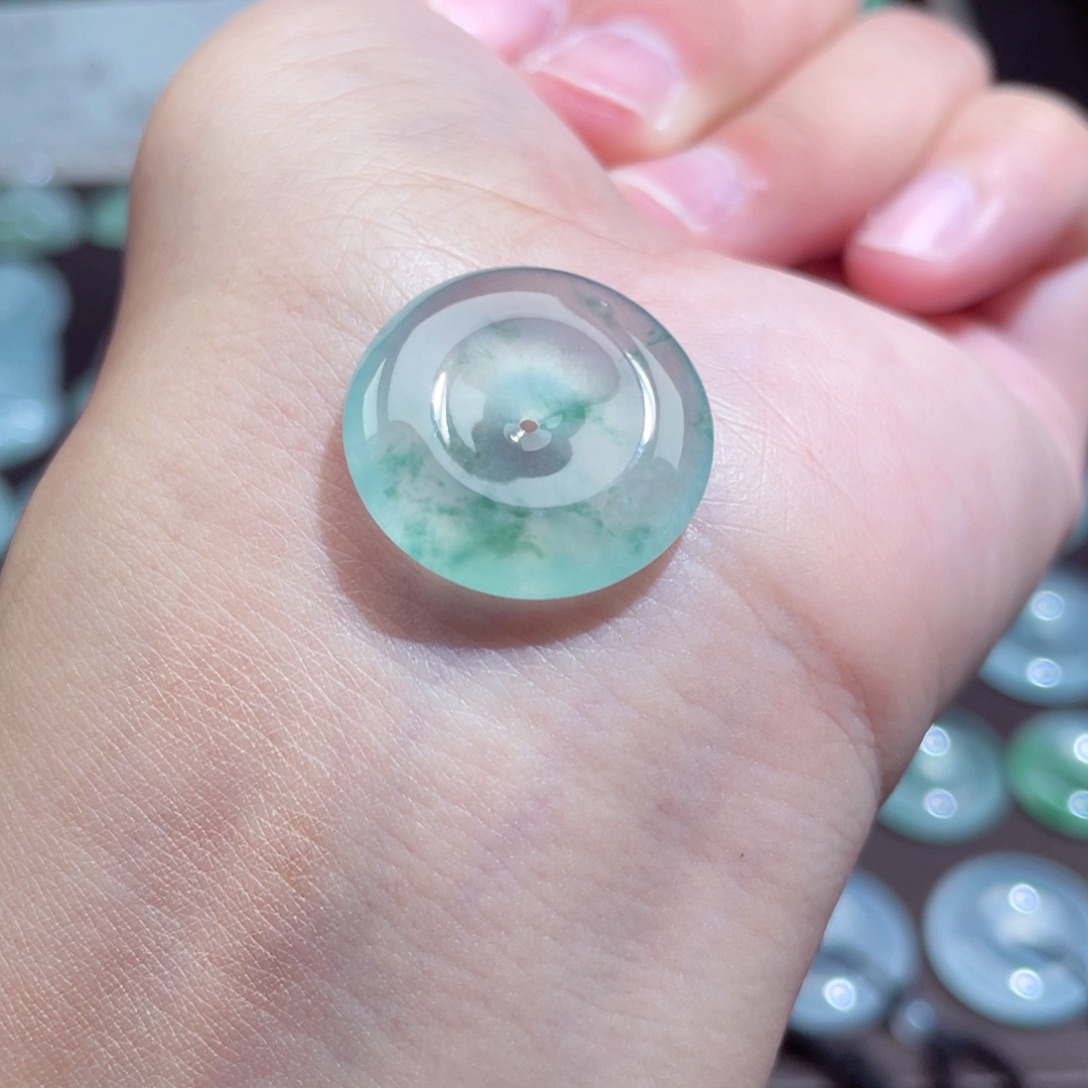 颈饰未镶嵌翡翠扣子