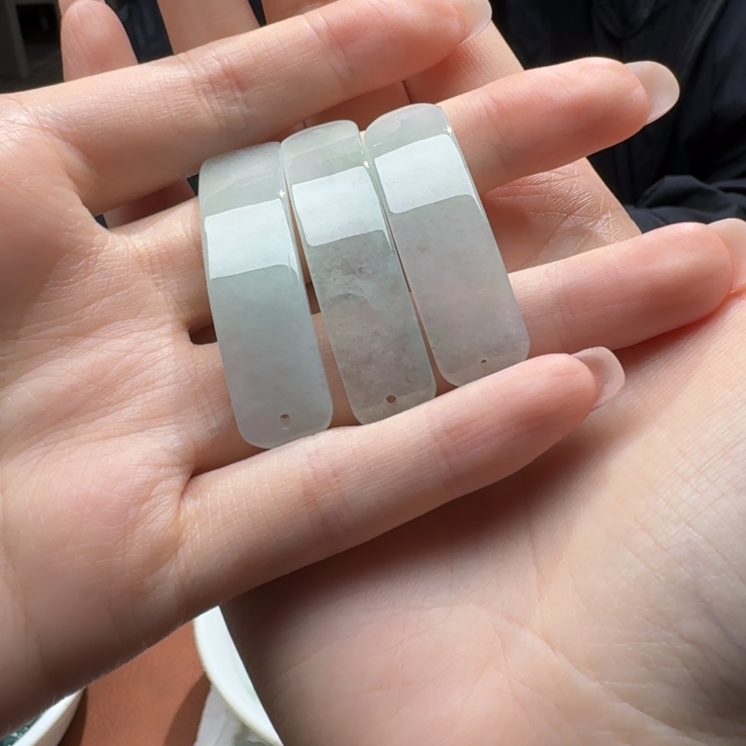 未镶嵌挂件翡翠福利1个，不包邮，拍邮费发货