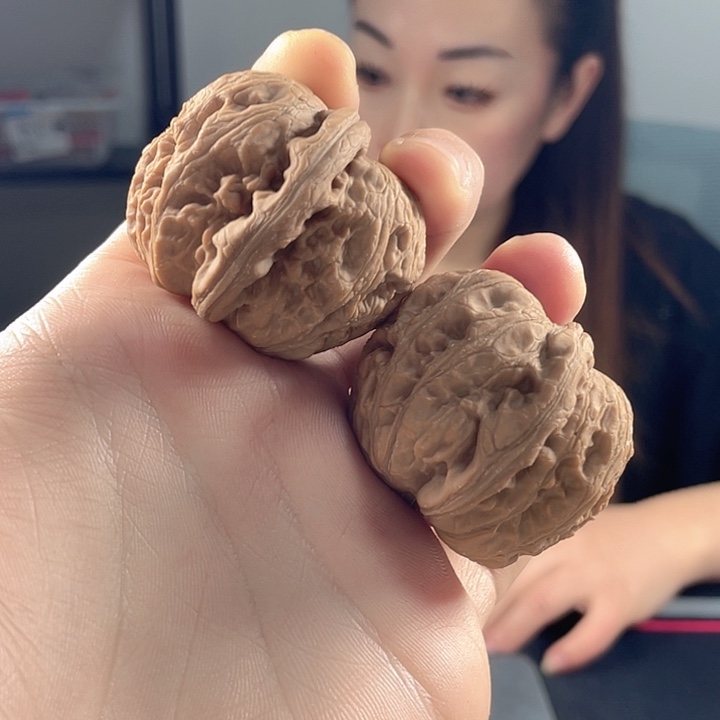 尤***塔文玩核桃吊坠元宝