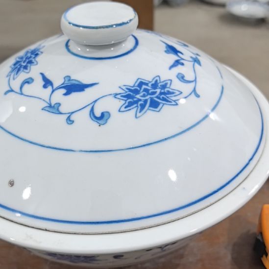 小***杰当代景德镇陶瓷工艺品