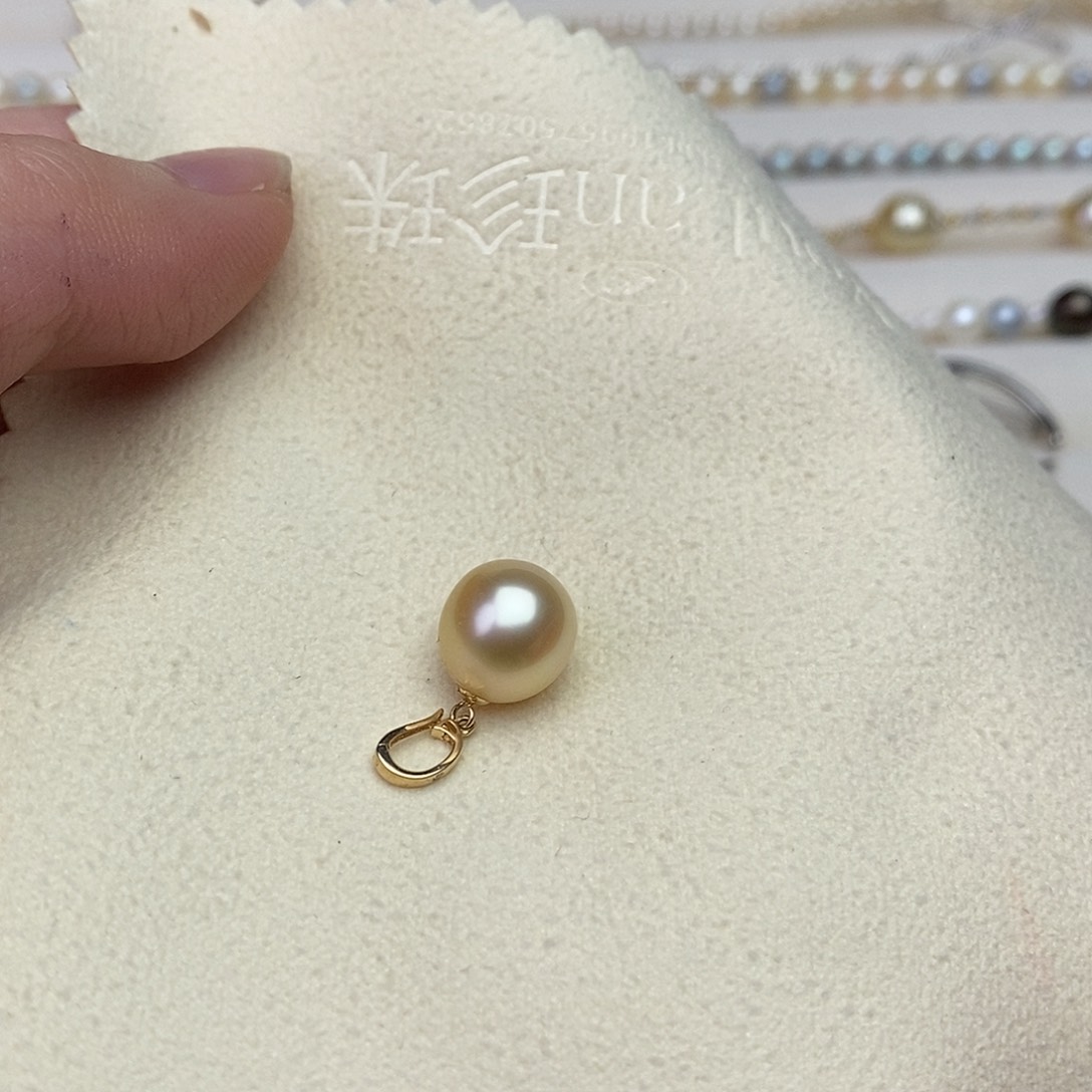 海水珍珠颈饰18K金镶嵌