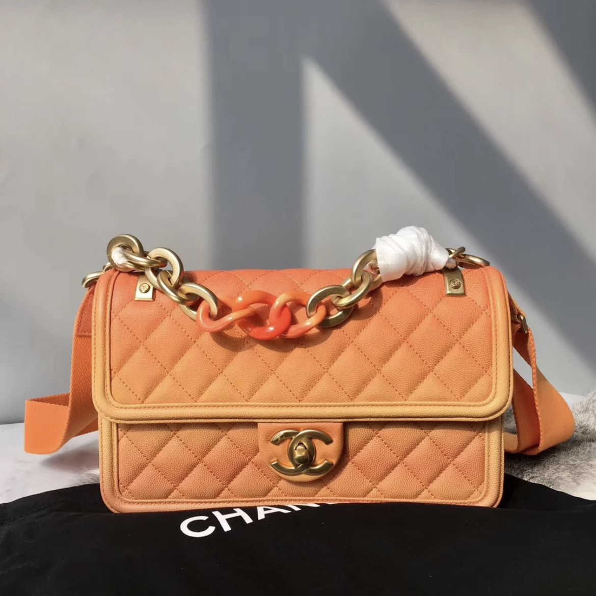 95新 Chanel/香奈儿 多多奢品/香奈儿19ss限量斜挎包/98新