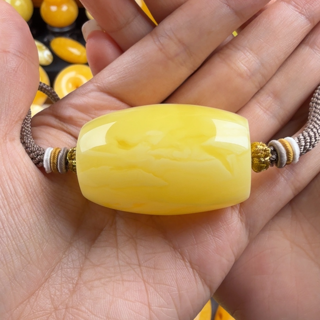 琥珀未镶嵌颈饰纯天然琥珀蜜蜡无优化