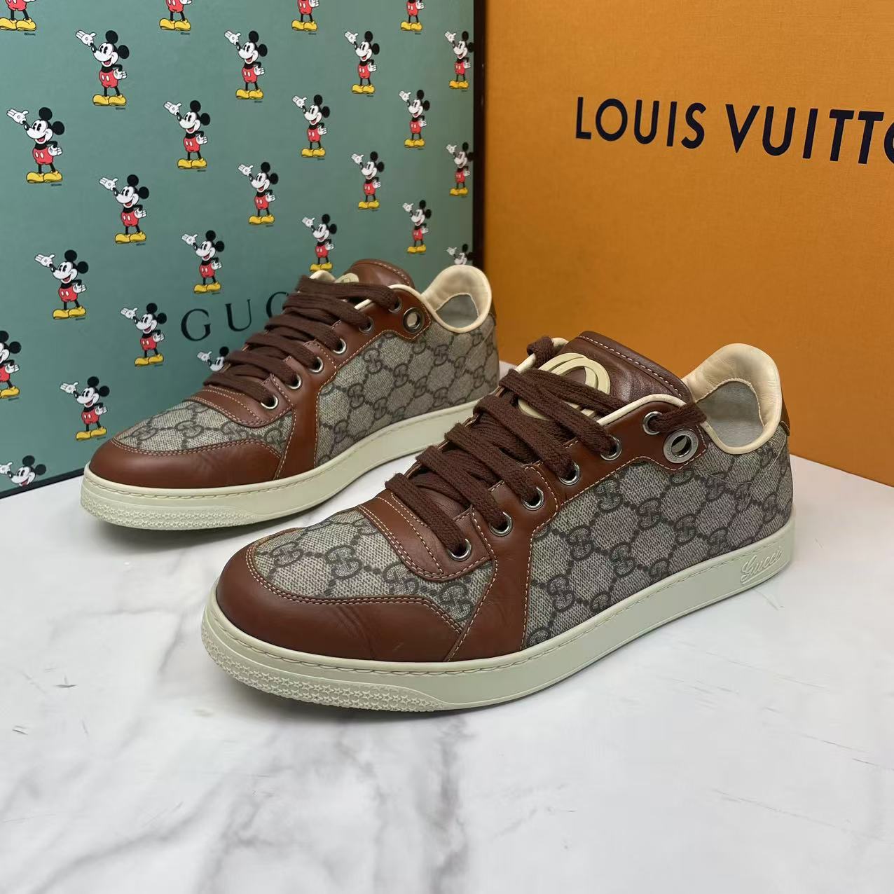 95新 GUCCI/古驰 棕色老花满印潮流百搭舒适休闲男士板鞋/40码