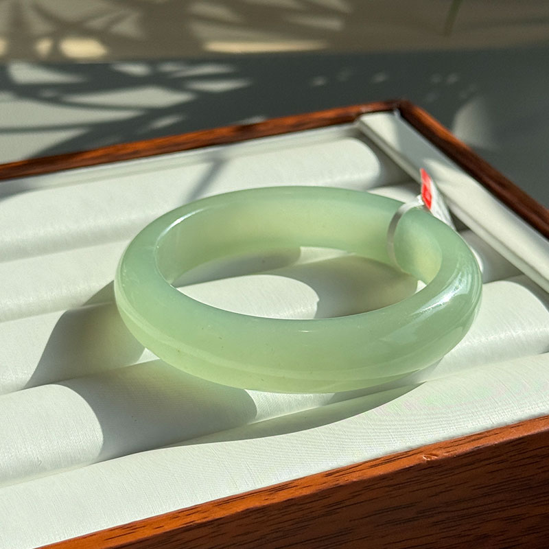 岫玉糯冰手镯天然玉石玉镯多样性发货