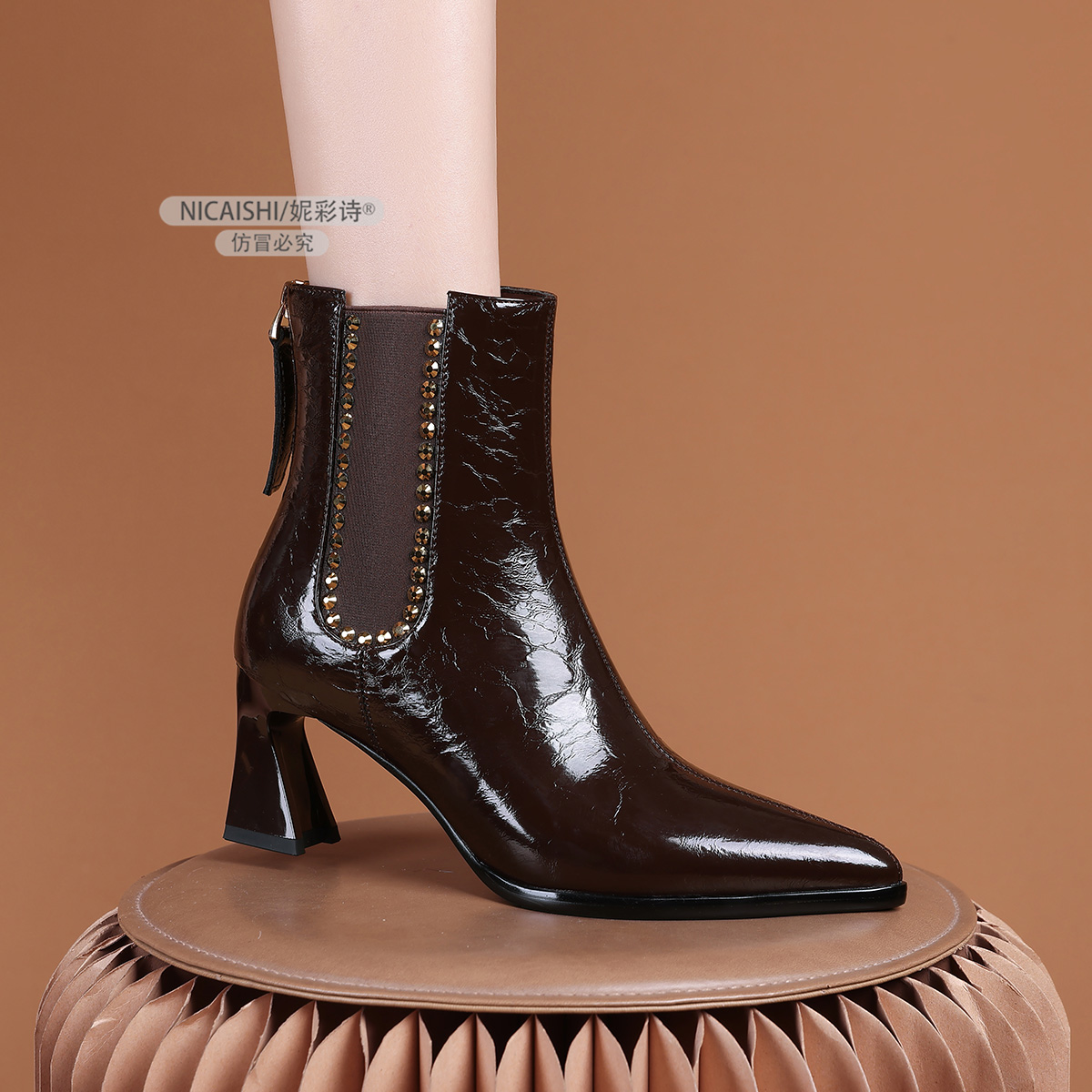 2025年新款欧美尖头粗跟短靴气质不累脚中跟鞋时尚加绒靴子女3771