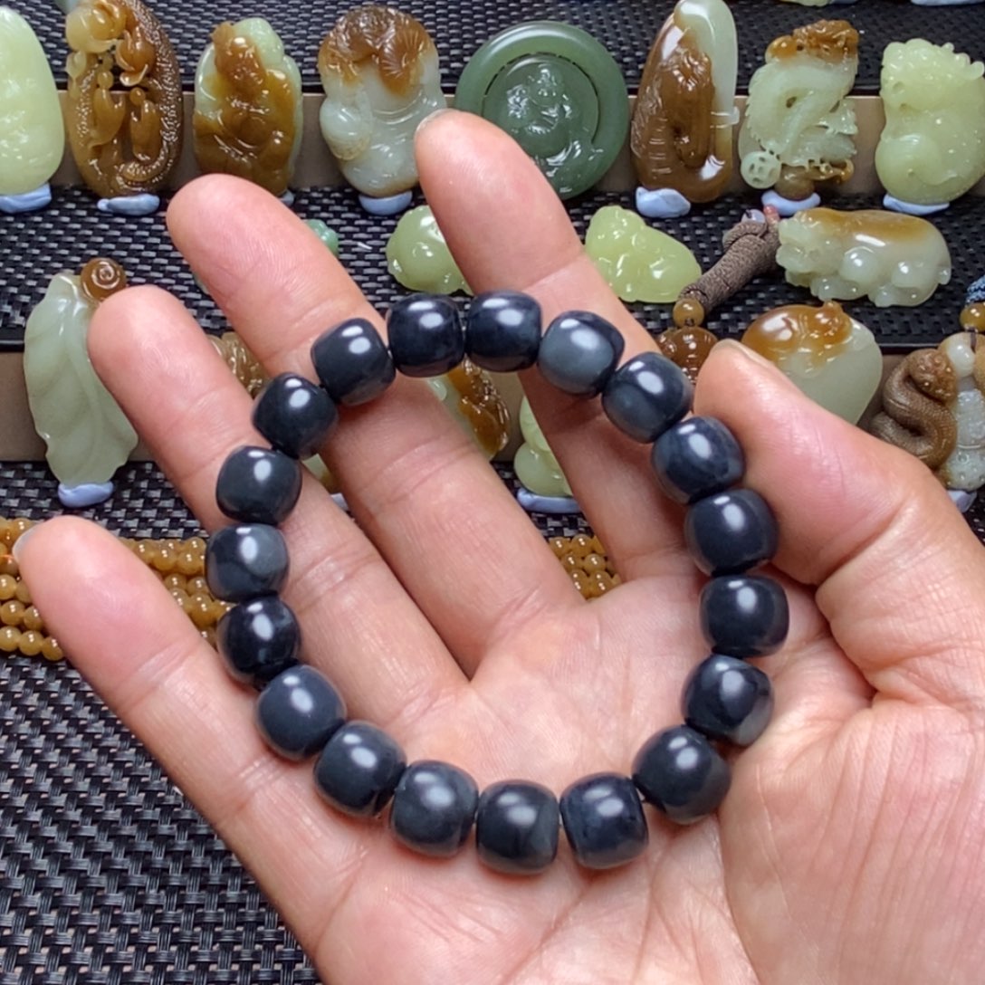 z***y和田玉未镶嵌吊坠(不含链)