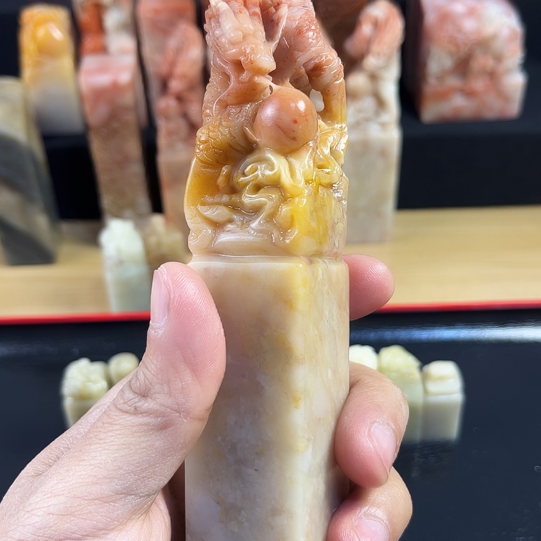 寿山石印石老挝石龙钮2.9
