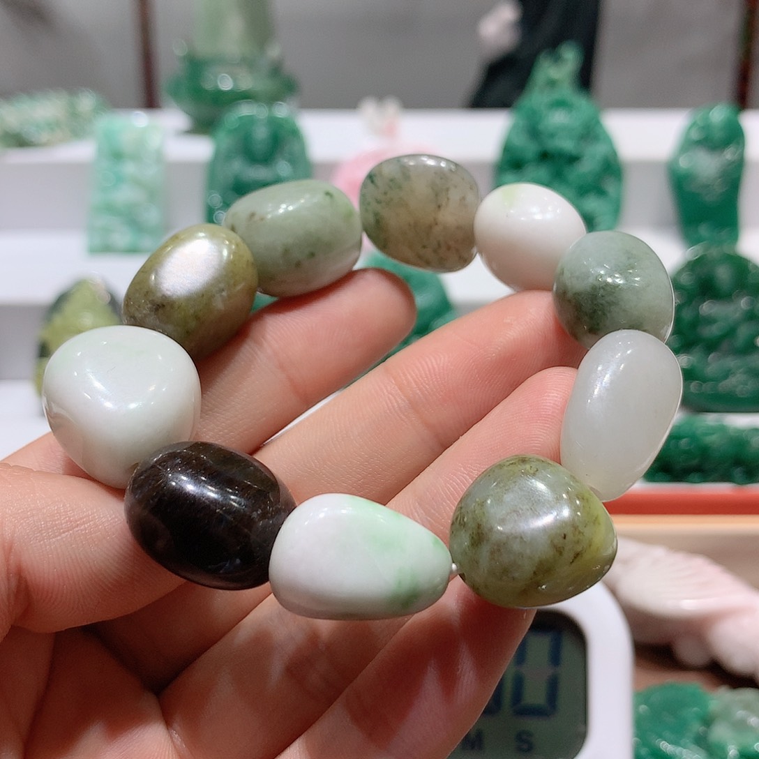 独山玉挂件未镶嵌来**缘