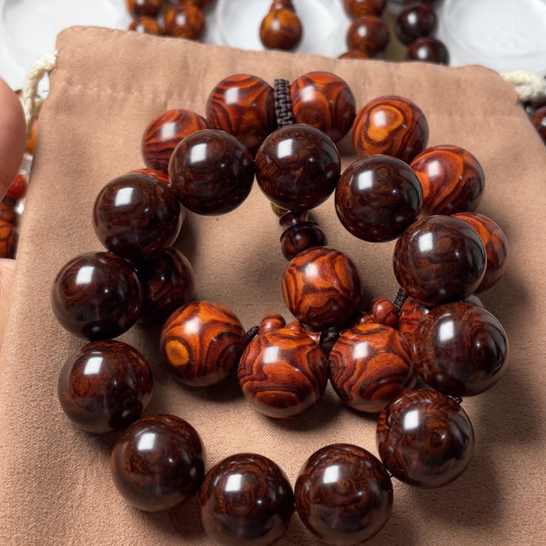 欢***爸黄花梨/降香黄檀手串/手链海南黄花梨毕业鬼脸富贵花开