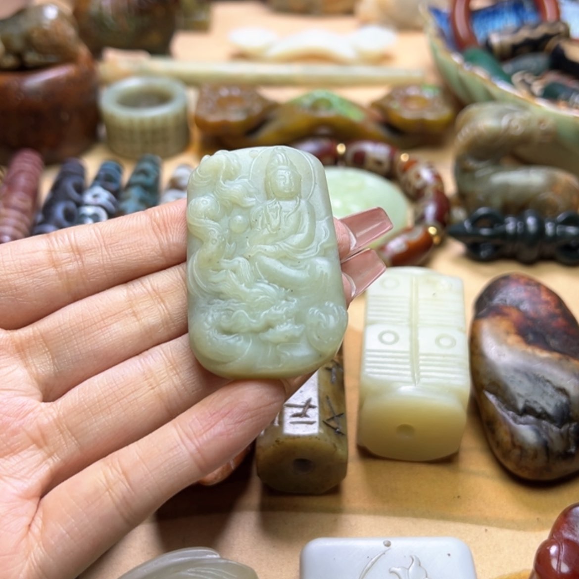 【闪购商品】蛇纹石玉颈饰未镶嵌