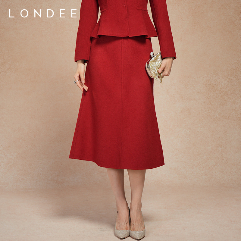 Londee/龙笛红色半身裙（不含上衣）5T23168