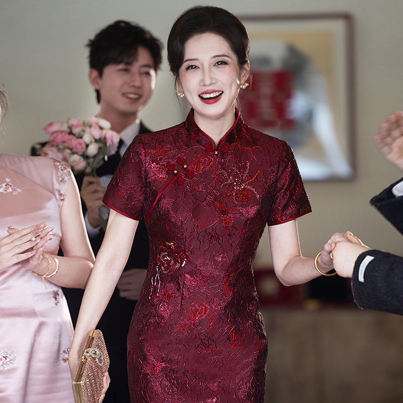 喜妈妈高端轻奢礼服气质改良提花旗袍2025新款喜婆婆婚宴装敬酒服
