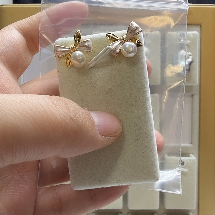 合成立方氧化锆合金