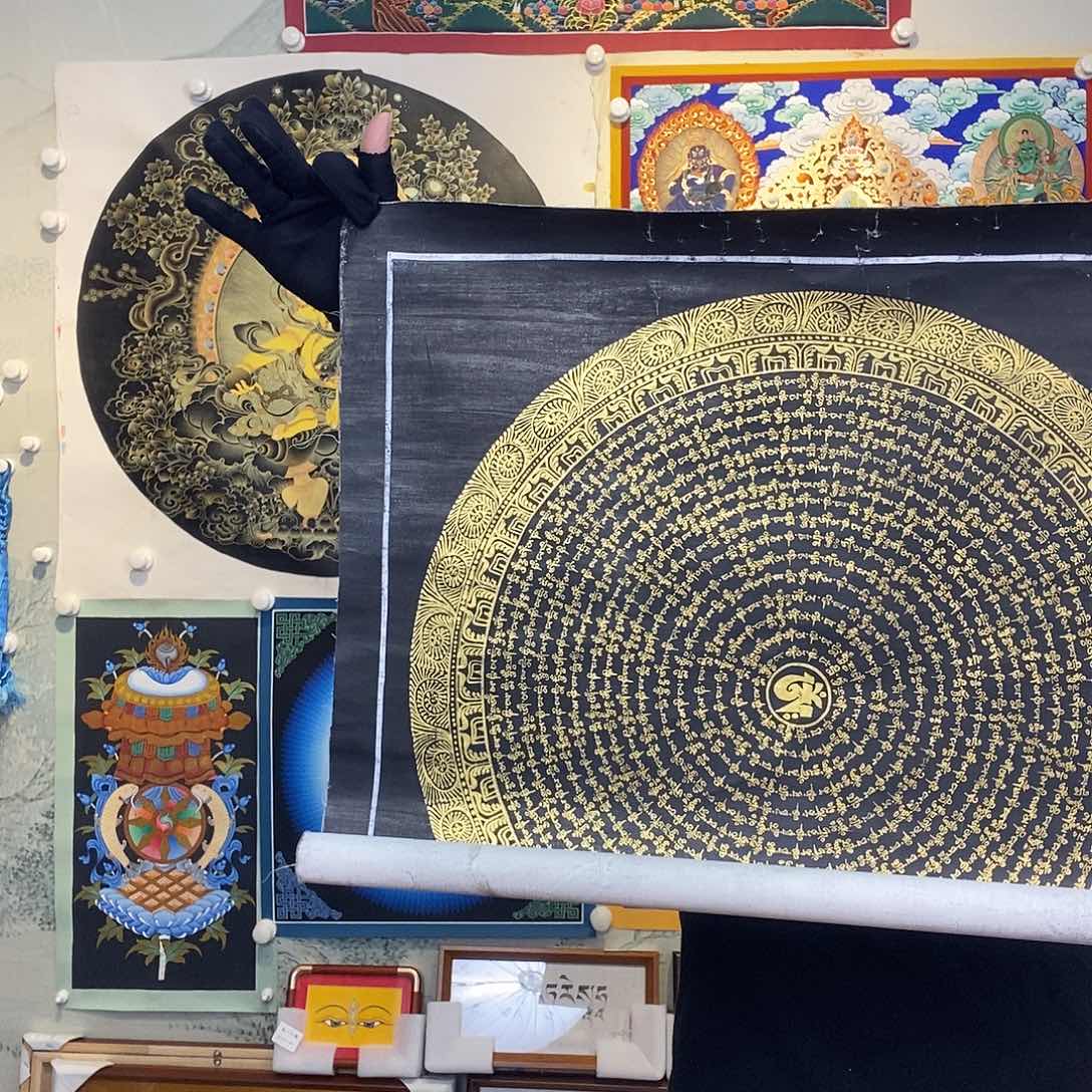 卷轴画纯手绘六字真言唐卡50厘米左右