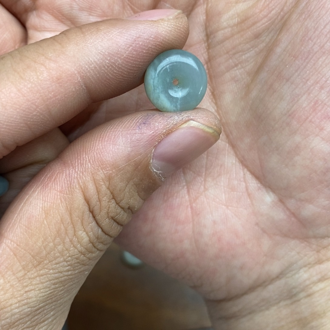 岫玉纯天然岫玉假一赔十未镶嵌