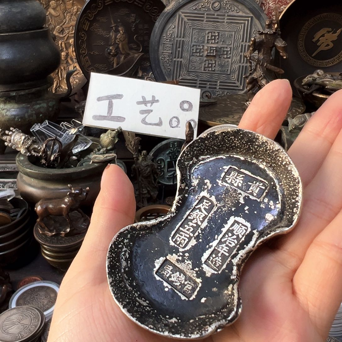 金属复古风格摆件