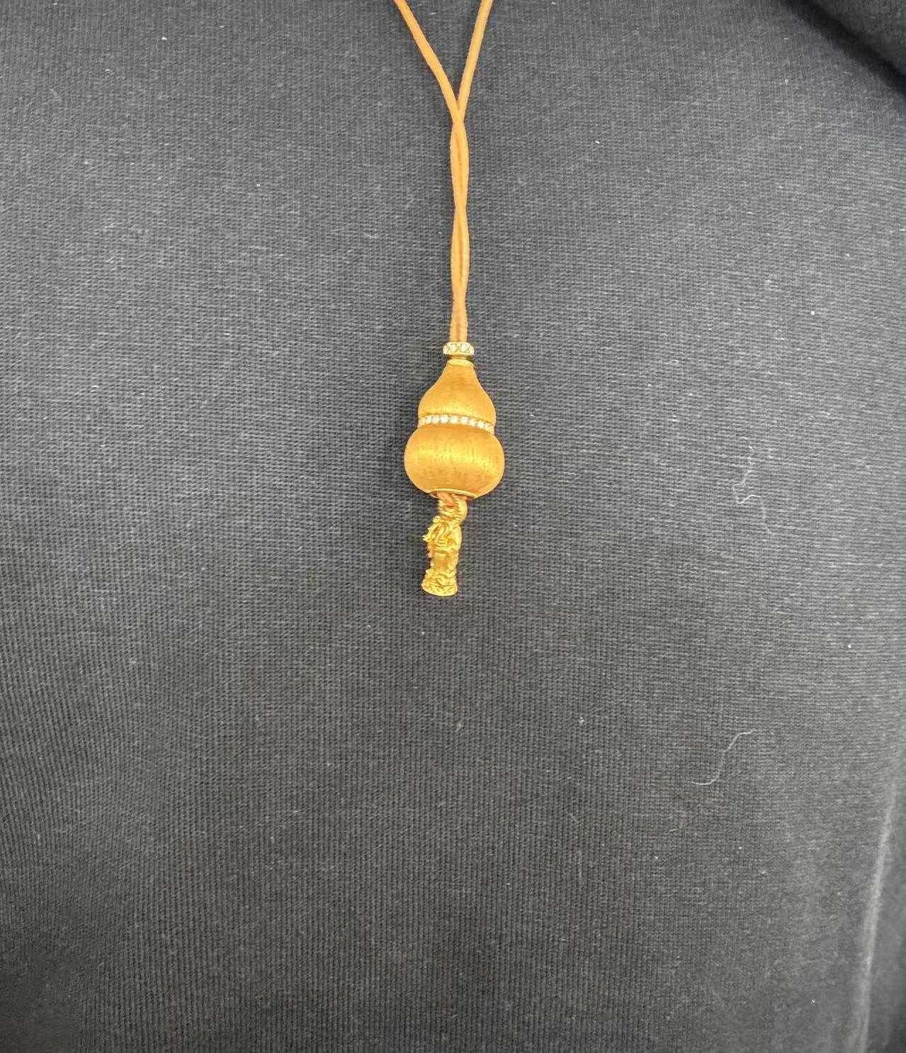 18K金古法拉丝葫芦福里藏佑镶钻吊坠花丝点钻