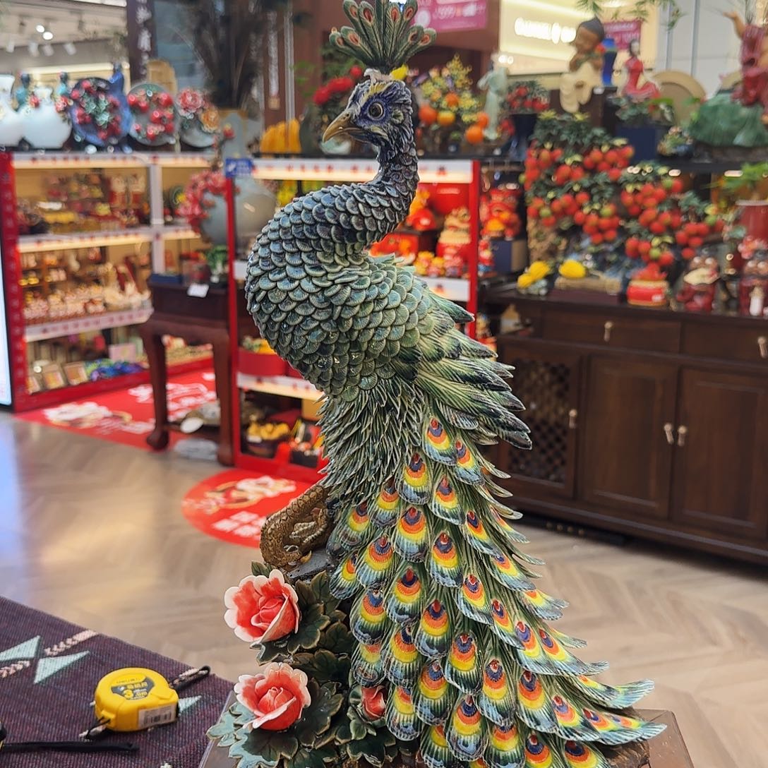 贤***叁陶瓷48高度孔雀精品
